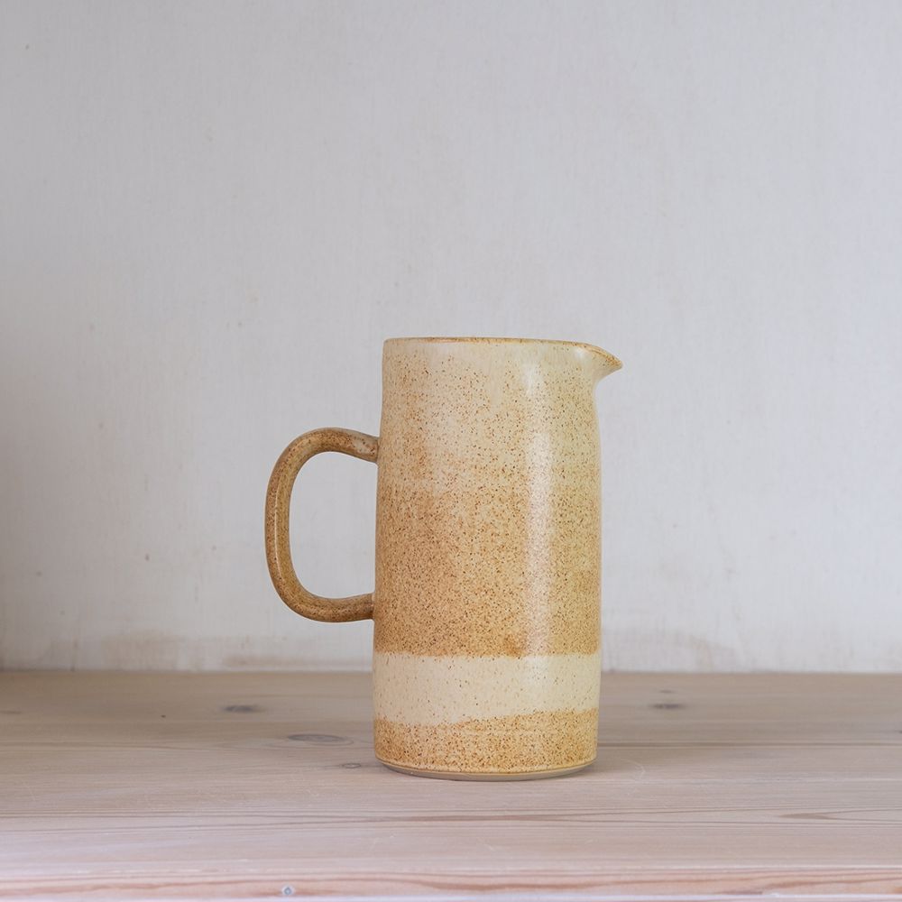 Oda Pitcher - Brown - 2