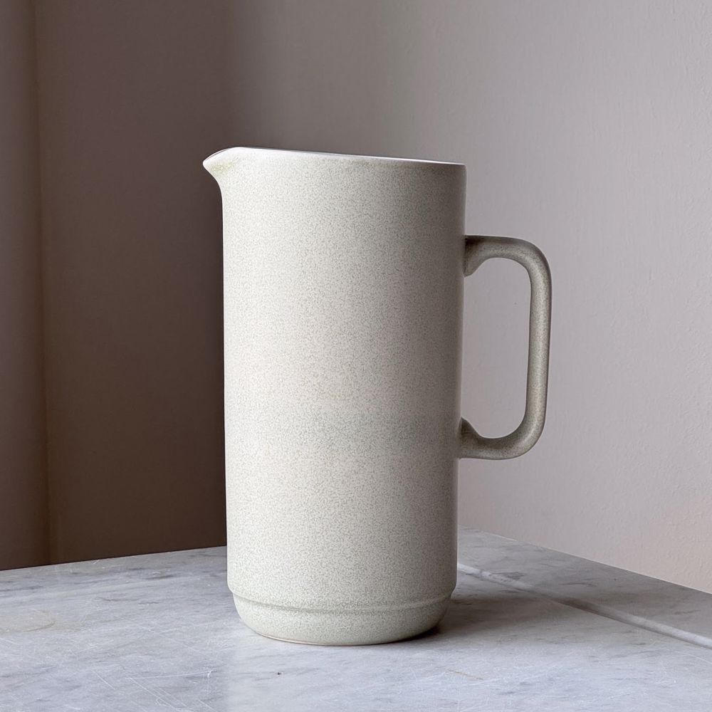 Toto Pitcher - Mint  - 1